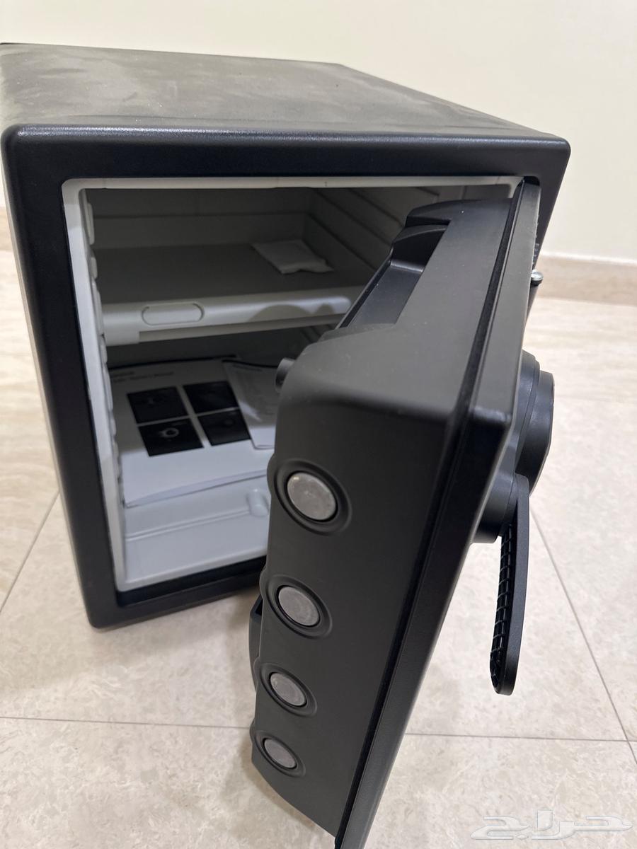 Sentrysafe- Safes for storing valuables64397409258370110