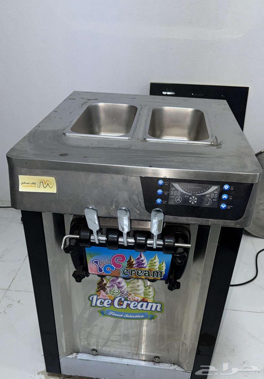 Ice cream machine64397687245186110