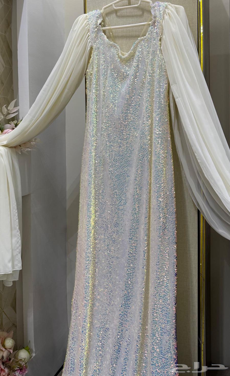 فستان سهرة جديد.64397381179777111