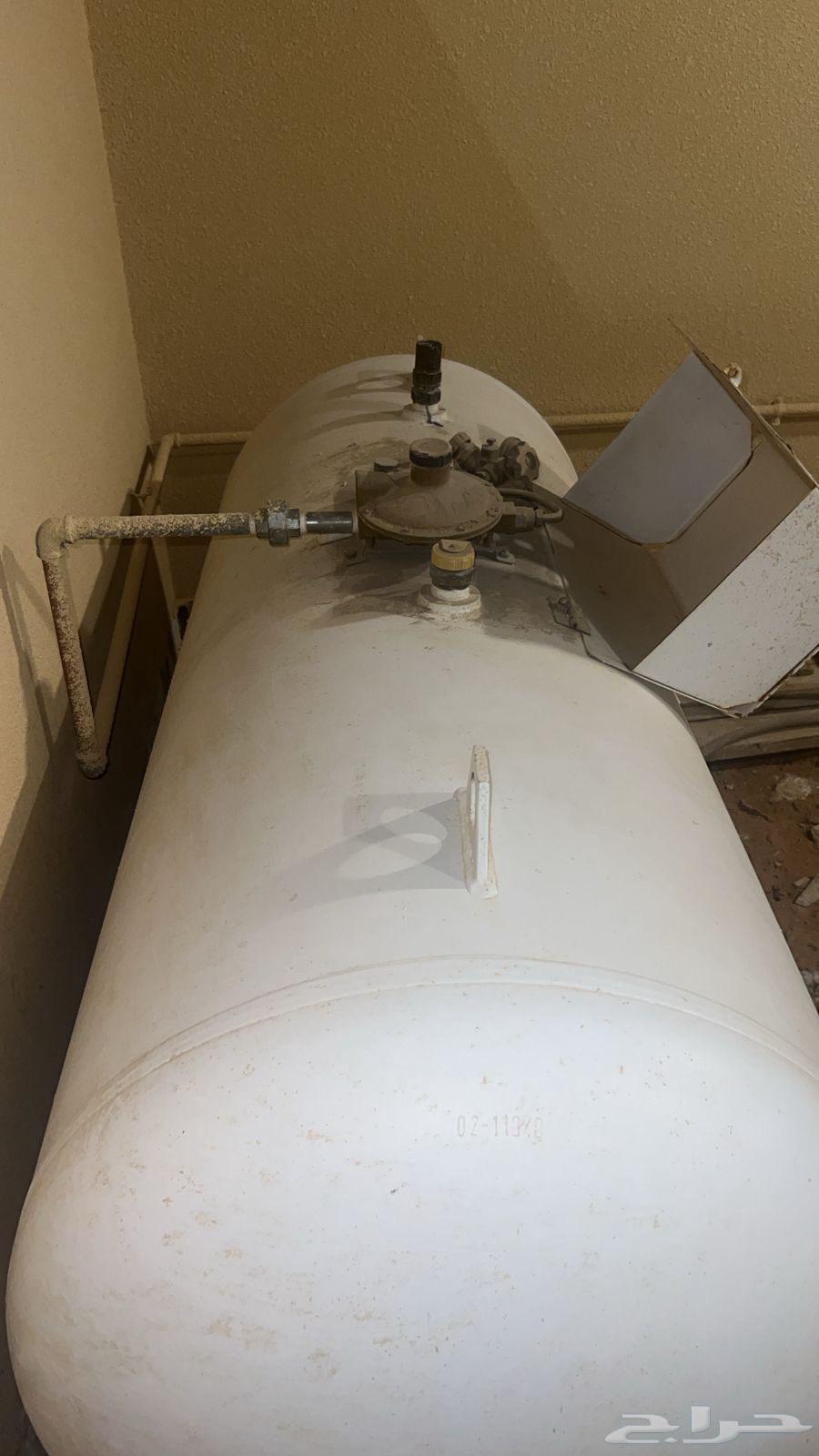 Gas tank63619354362755112