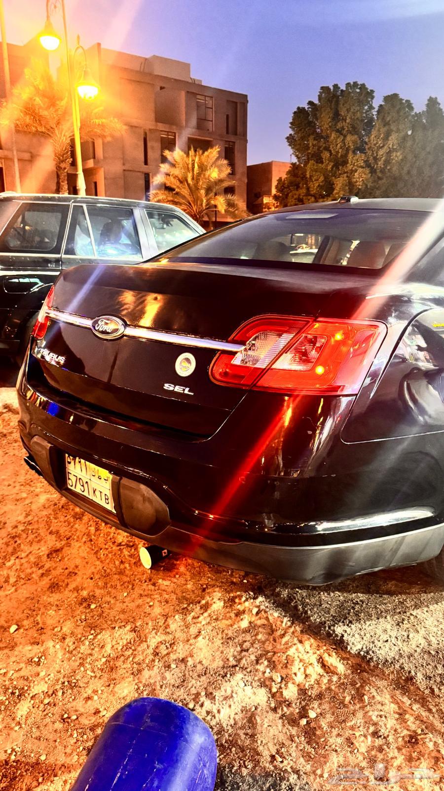 Ford Taurus 201163618148037251113