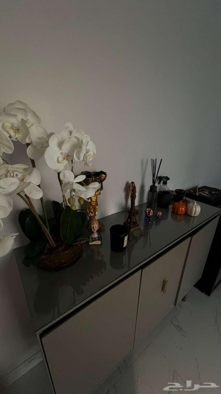 Sofa and console from Home Center64396547517443110