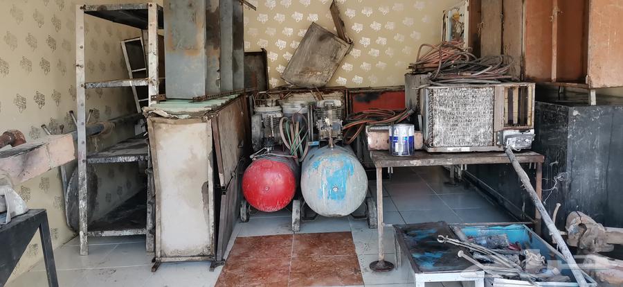 Workshop, equipment workshops, wrenches and keys64395937495042112