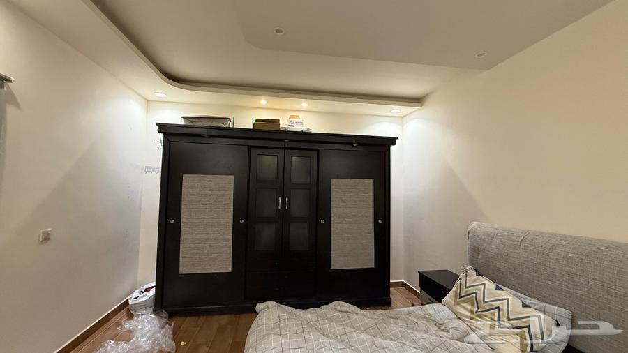 للبيع غرفة نوم ومطبخ وفرن وسرير64395227360130112