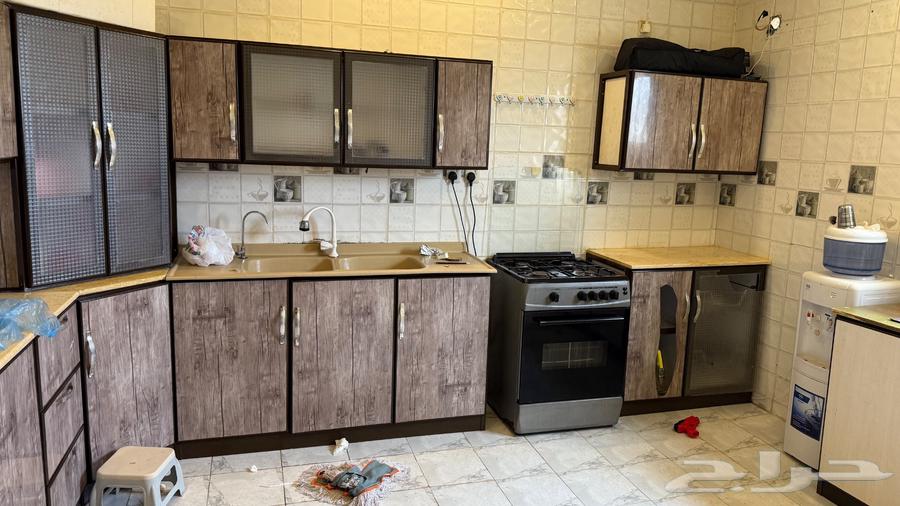 للبيع غرفة نوم ومطبخ وفرن وسرير64395227360130114