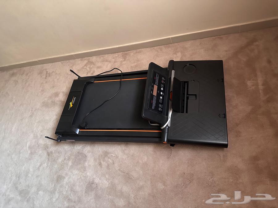 Foldable, lightweight and easy-to-store treadmill64399995621889113