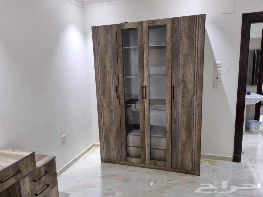 غرفة نوم و ثلاجة نظيفة جدا64399981635843113