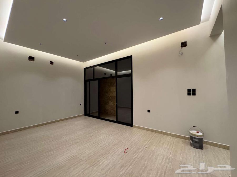 للبيع وحدات علويه غرب مدينة بريدة حي سلطانة موقع مميز.64141430157955113