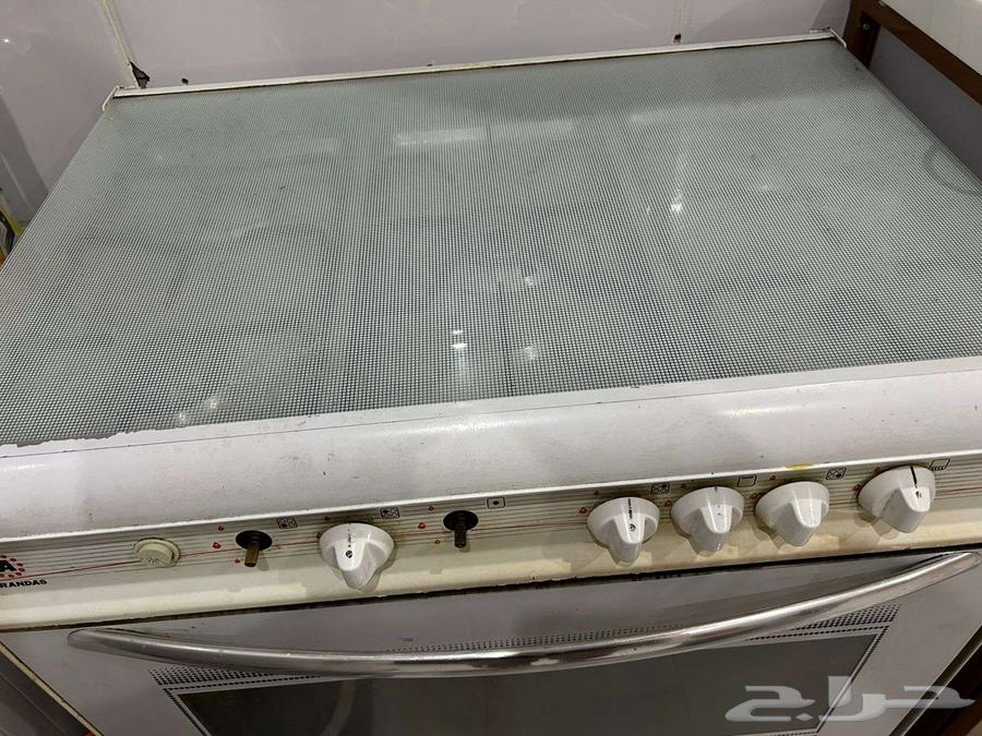 بوتاجاز إيطالي خمس عيون شغال ب 100يحتاج بس قطع غيار64394386291459114