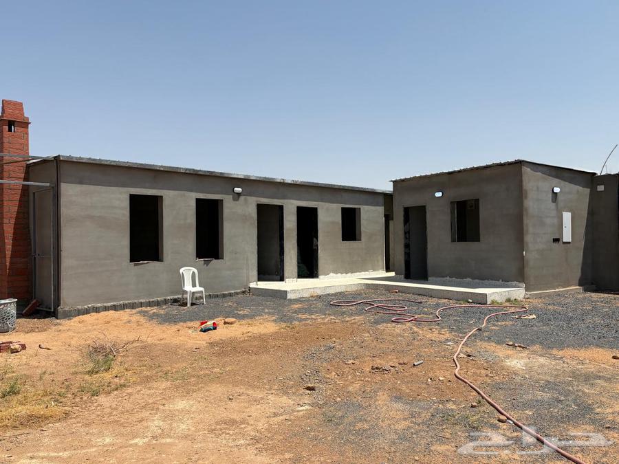 استراحة للبيع طريق المدينة كهرباء وماء واصل63613616394115111