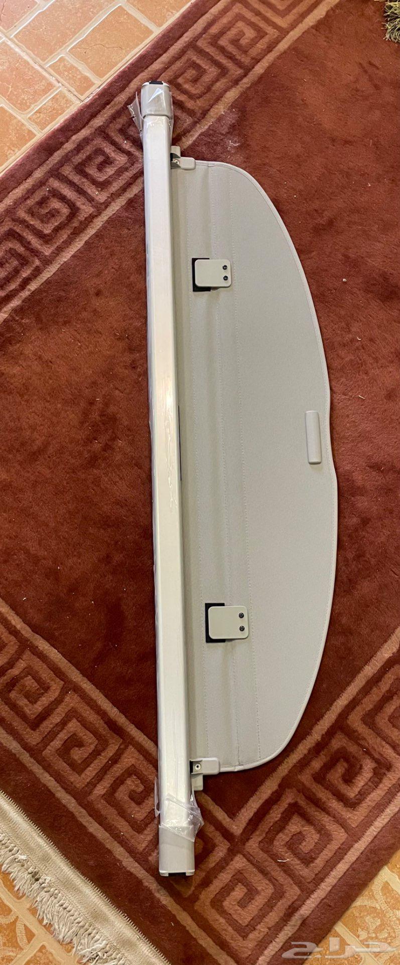 تم الاهداء مجانا لمن أراد ساتر خلفى (130سم) شبه جديد64402285586307110