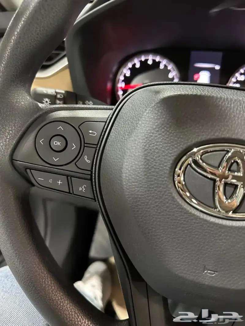 2025 Toyota RAV4 XLE Hatchback (Installment and Cash)63618264259457113