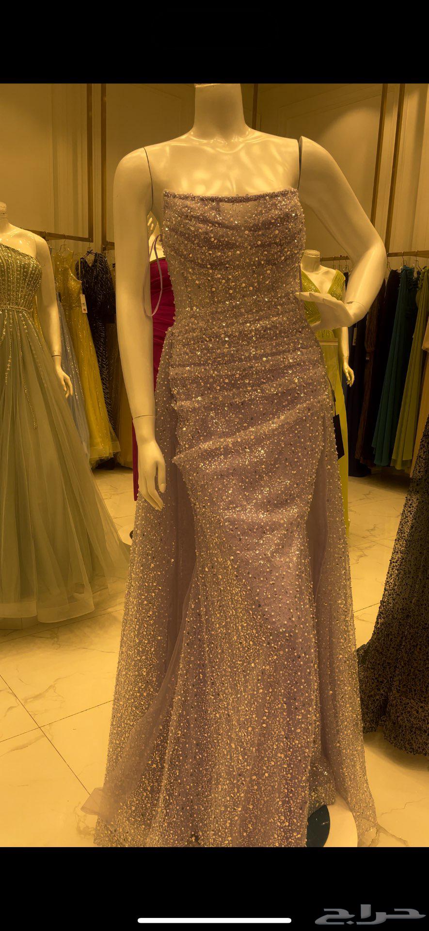 فستان فخم للبيع64404097871875110