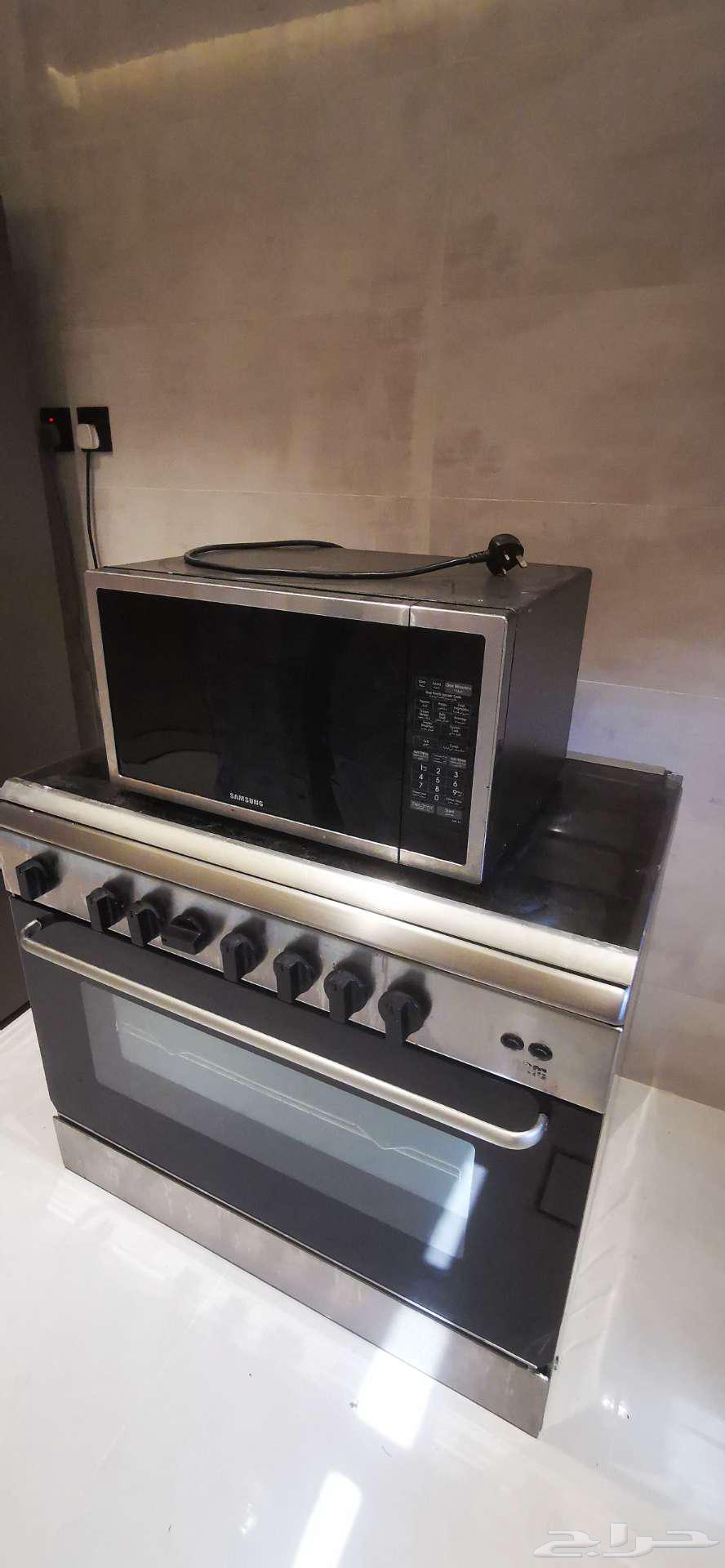 غاز وفرن ومايكروويف مستعمل للبيع63619655066755114