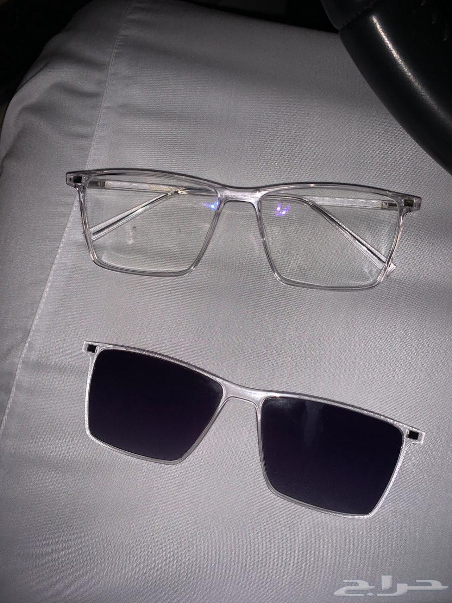 Glasses that are both prescription and sunglasses at the same time64402900330498110