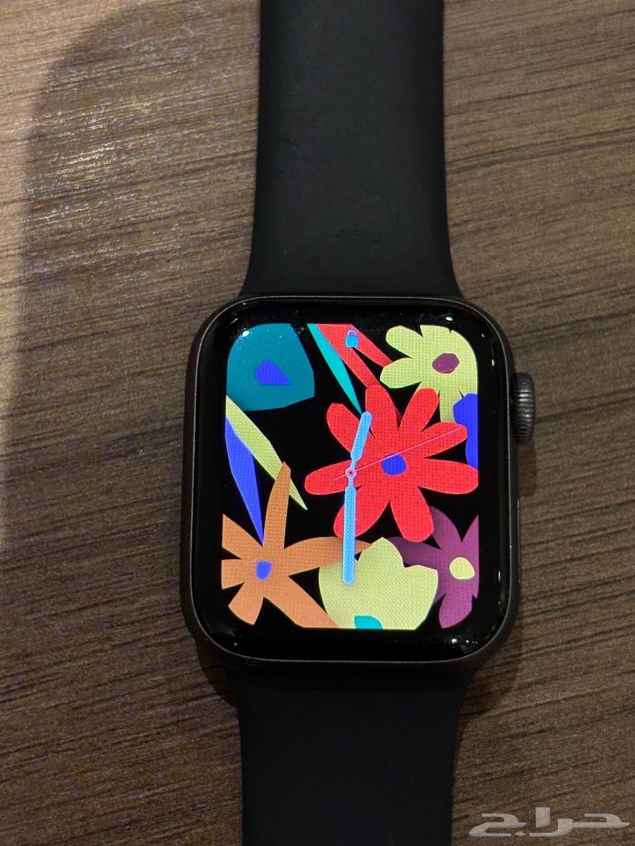 للبيع ساعه ابل واتش series4 40 mm 8764403474700417110