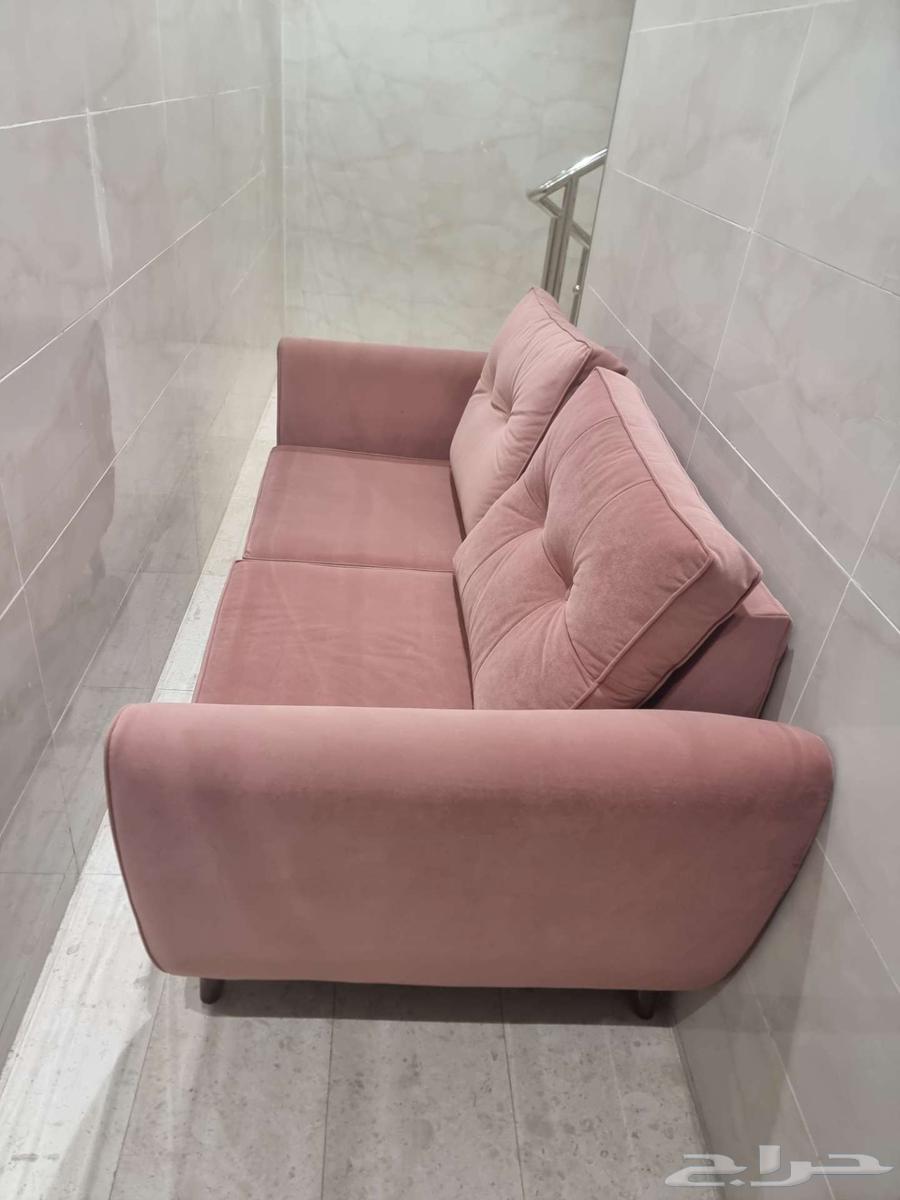 للبيع كنبة بحالة ممتازة64404458966785113