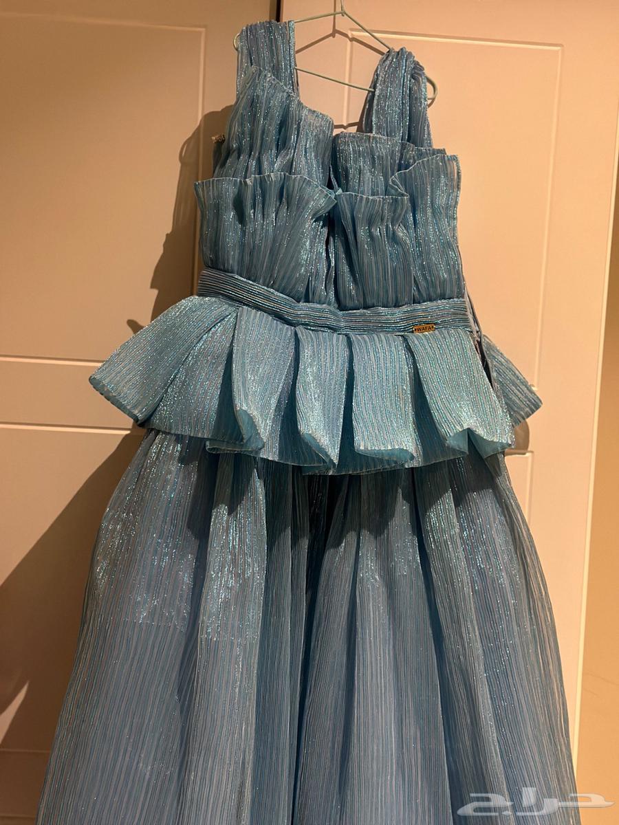 فستان فخم مناسب لزواج او ملكة64404875924739111