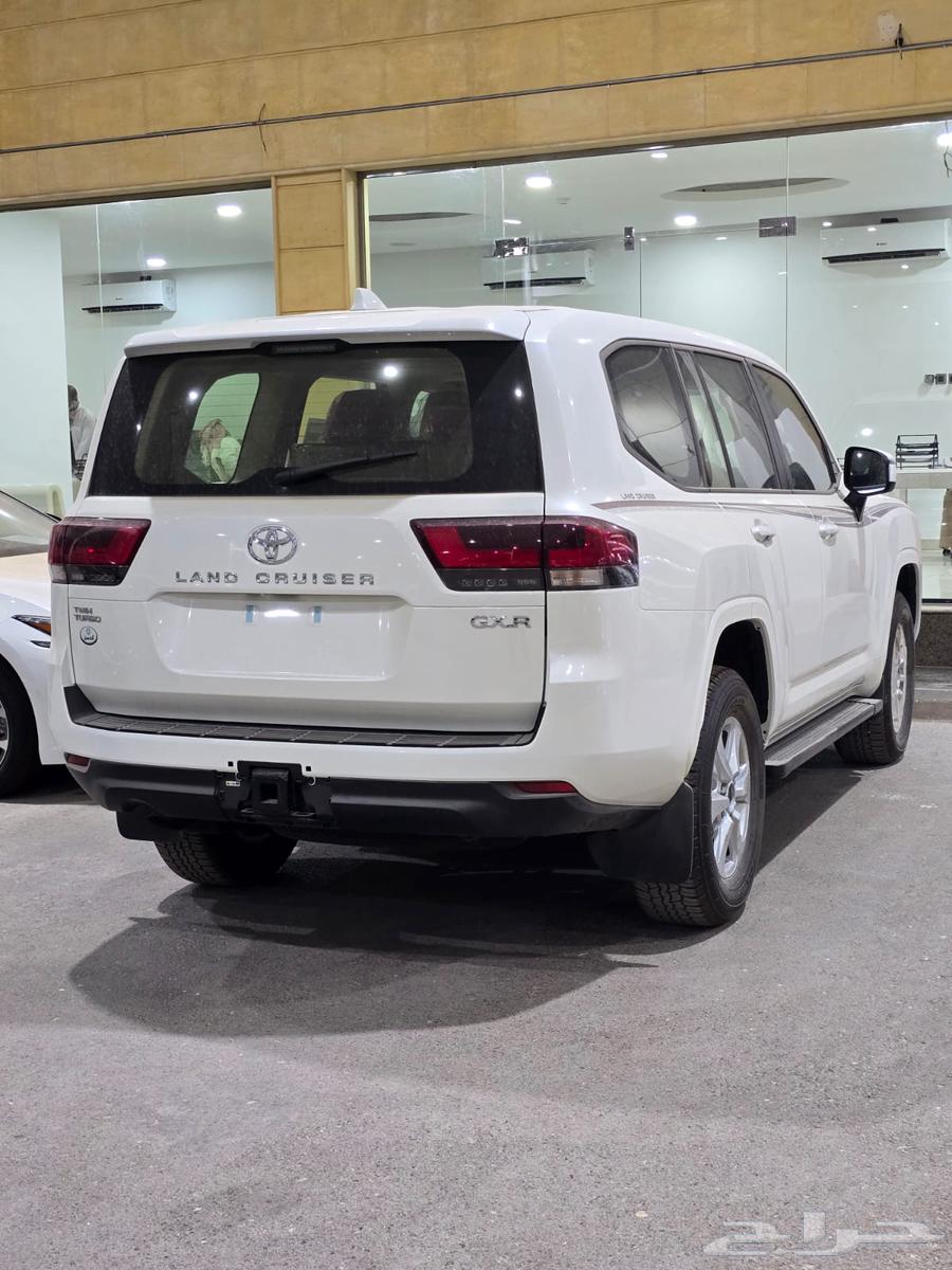 لاندكروزر GXR هدد فتحة بريمي 2025 بسعر 265.000 لدى الحسن64553342098947112