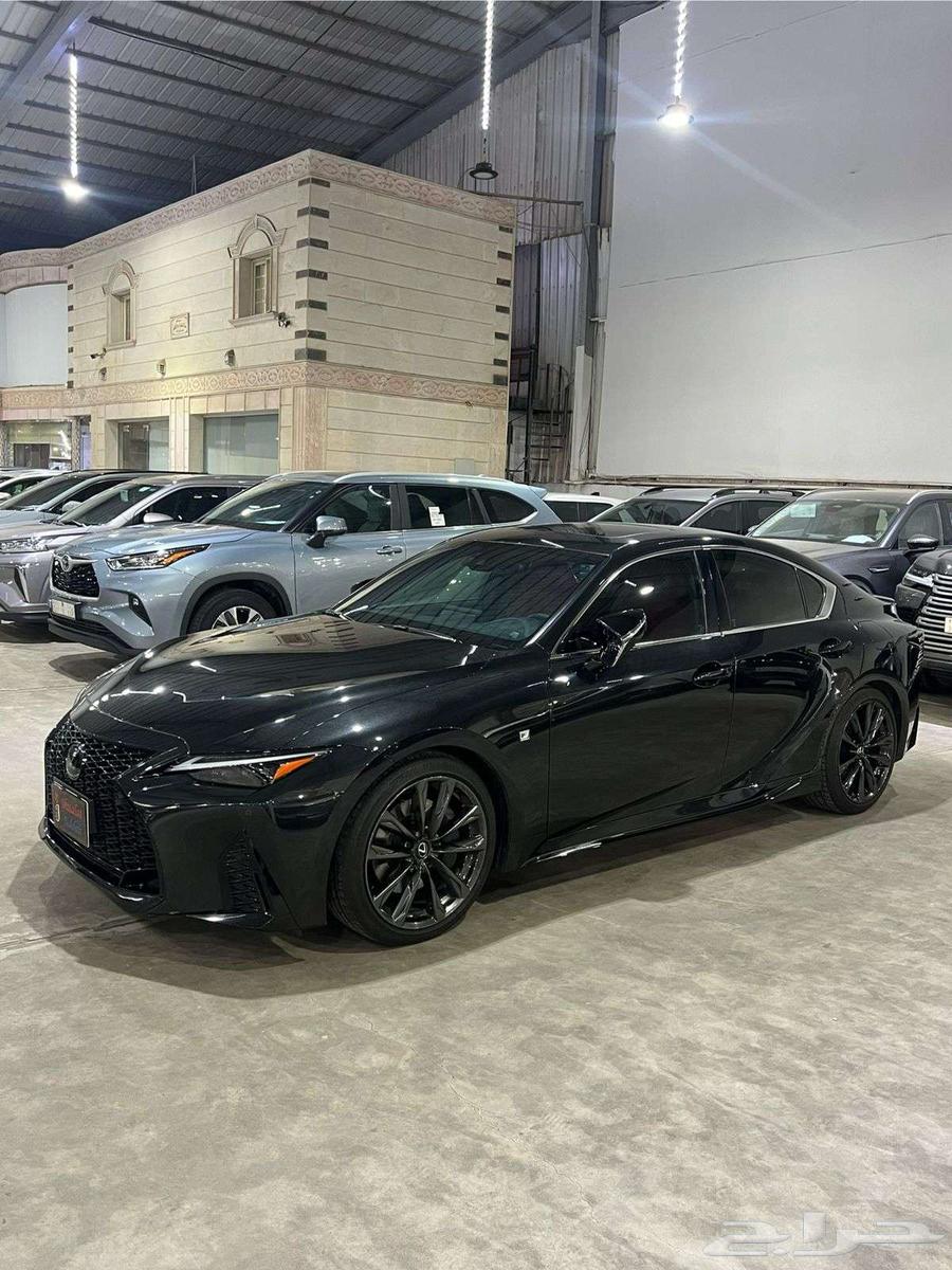 لكزس is350 F 2024 سبورت شبه جديد ( الوكيل عبداللطيف جميل )63618166128131112