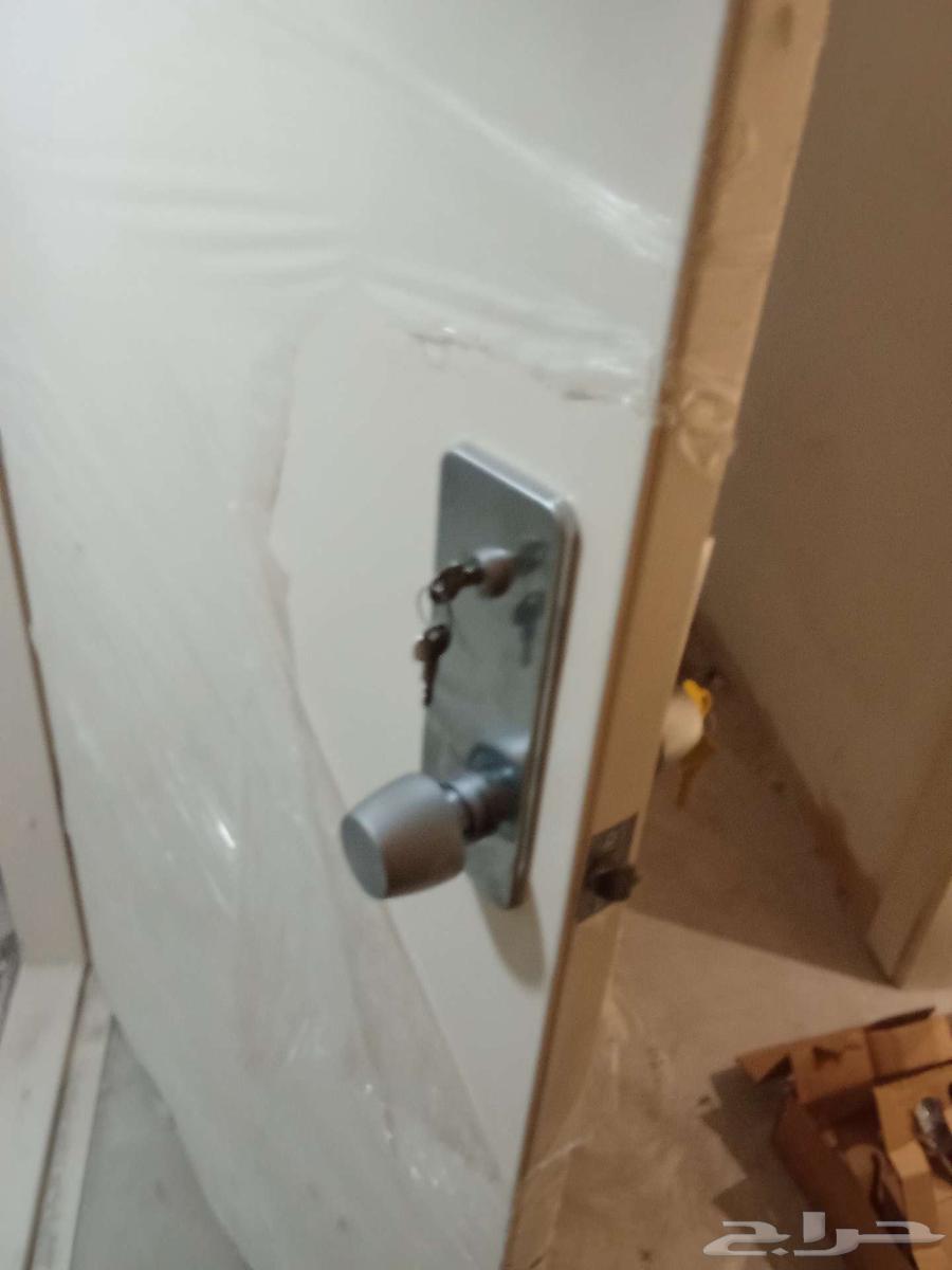 Quailen Installation in Al-Madinah Al-Munawwarah Door Frame Installation63617928576130112