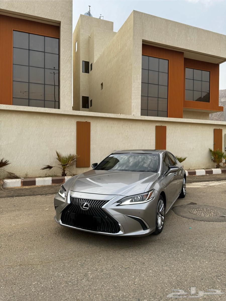للبيع لكزس es350 تيتانيوم لعشاق الفخامة والتميز63618264310017114