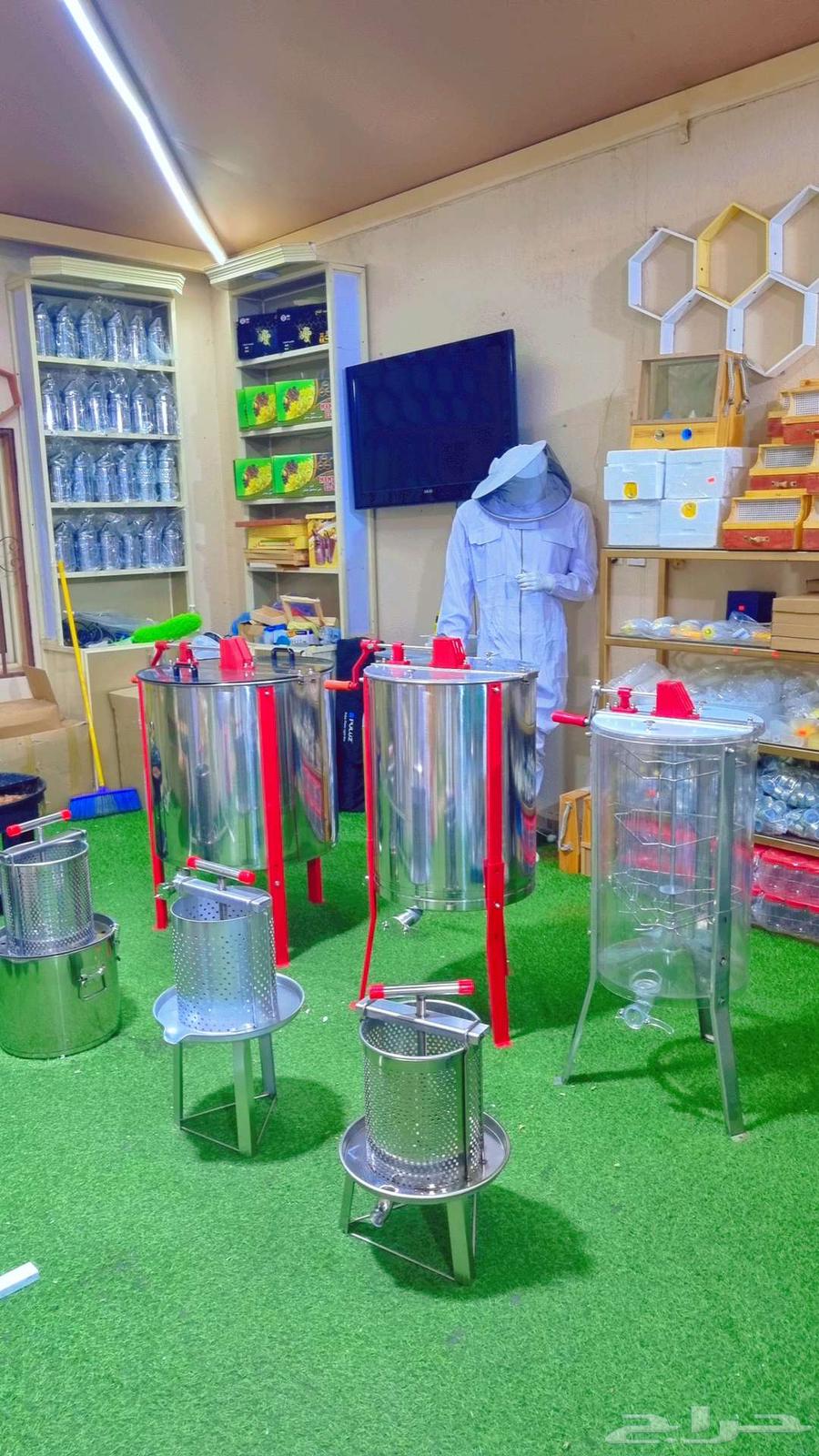 مكبس عسل وعلب زجاجية للعسل64403283721090111