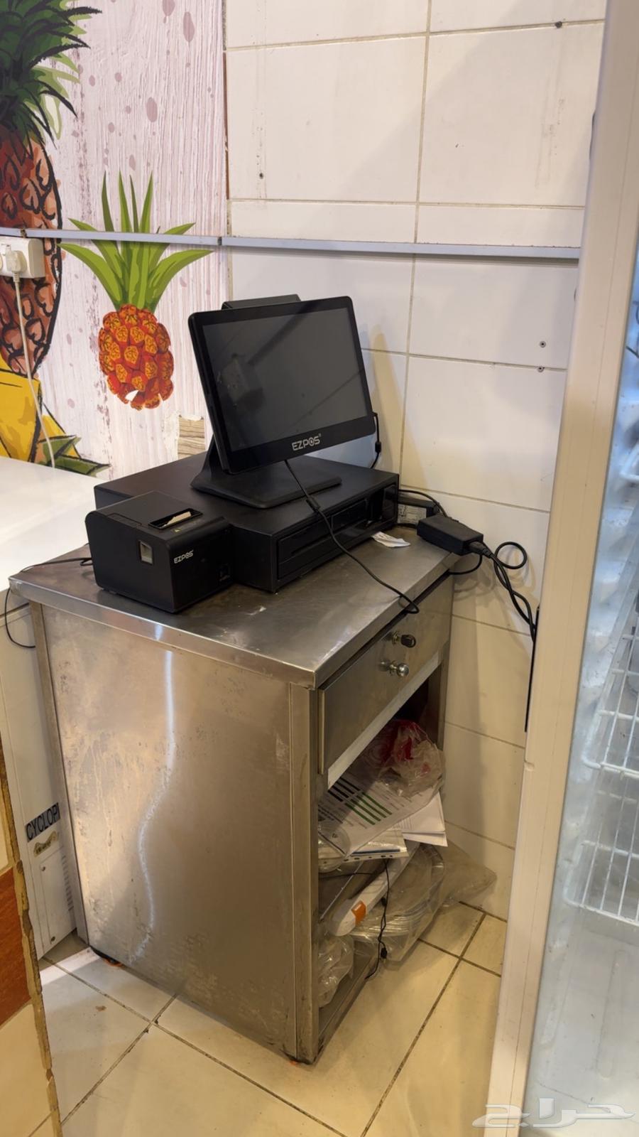 Complete buffet equipment in excellent working condition64403393890946110