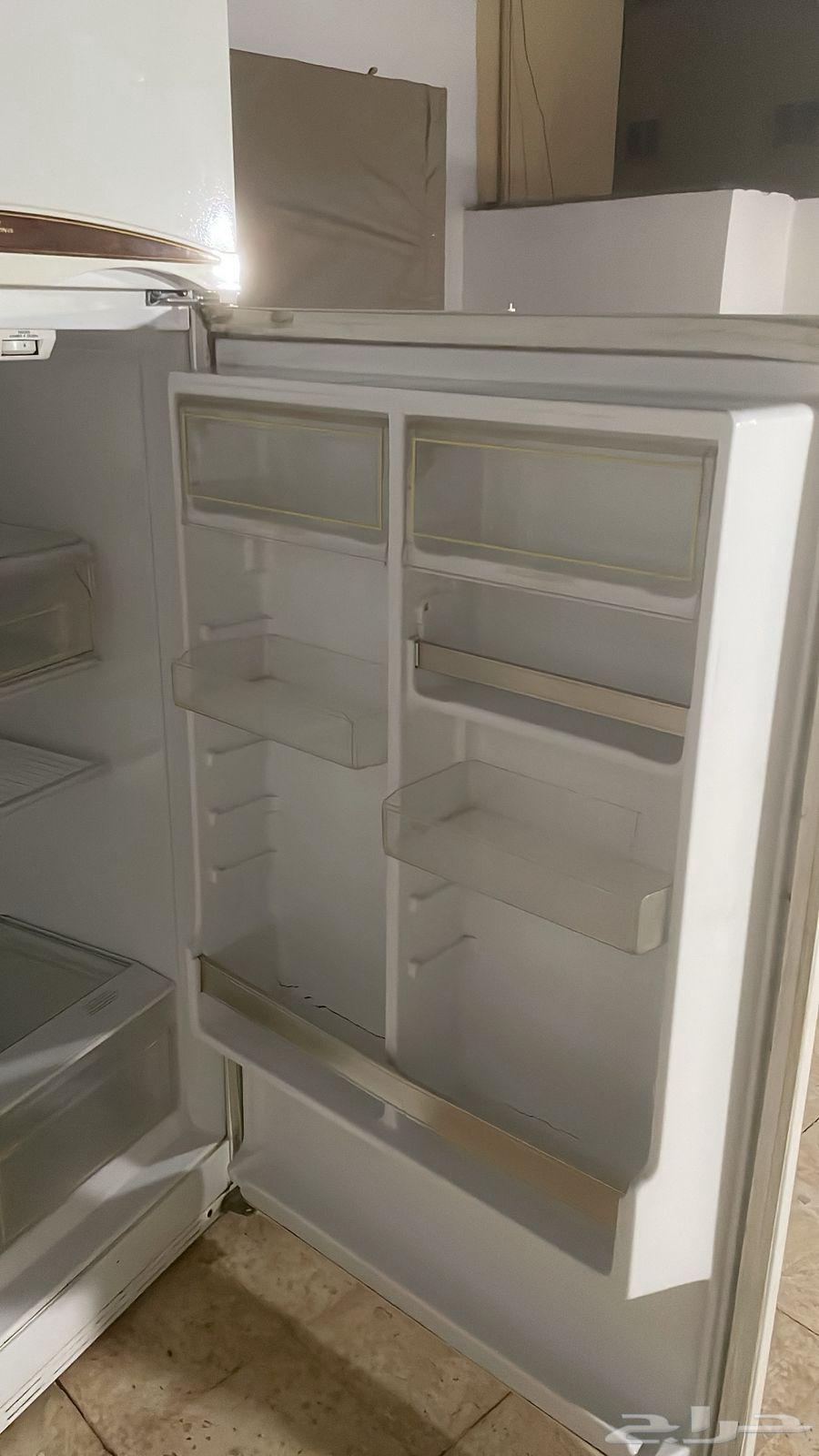 ثلاجه جبسون للبيع بحاله جيدة 175  7564403506233474112