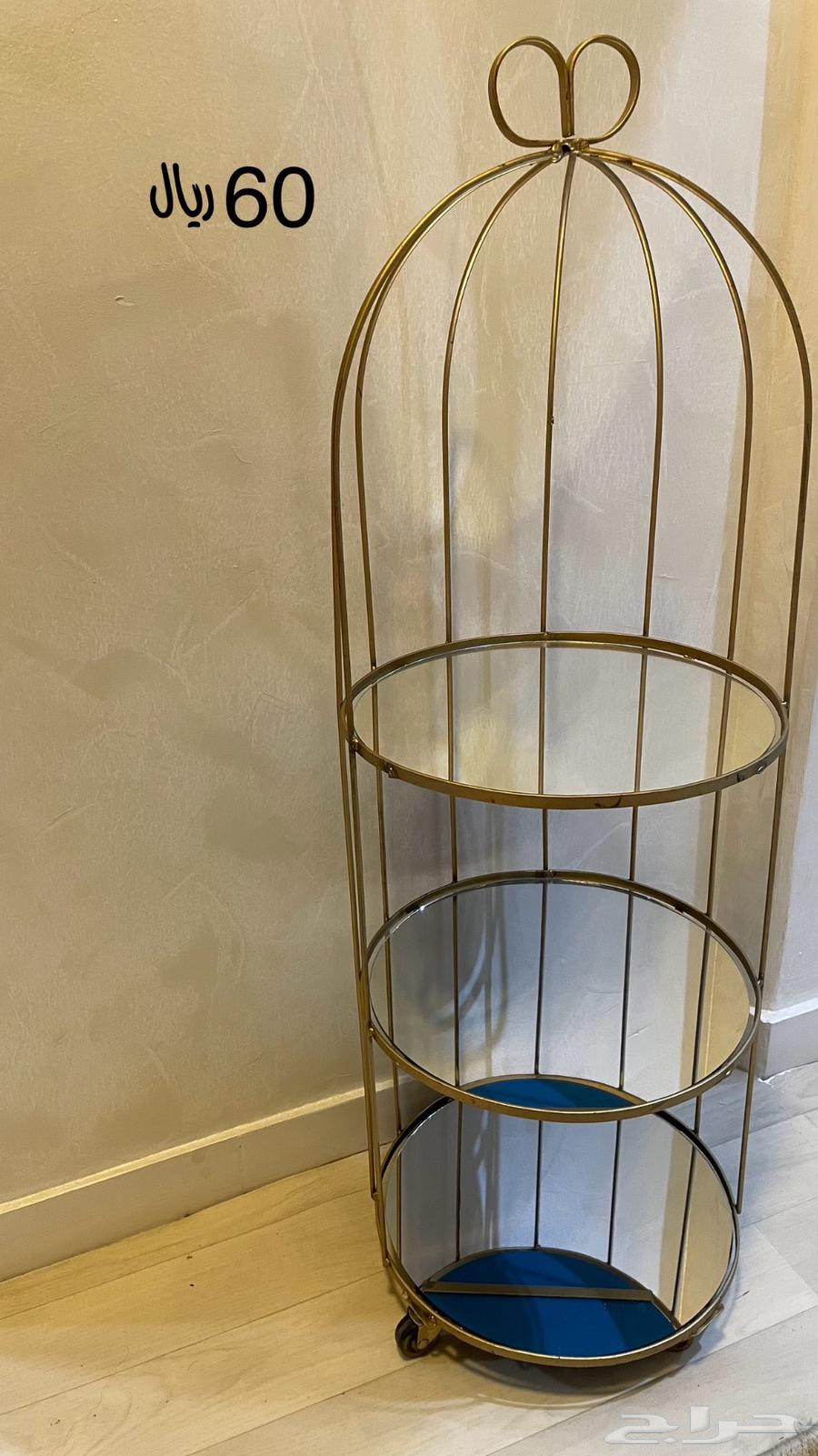 للبيع 3 ستاندات دبش عروسة64403134786307111