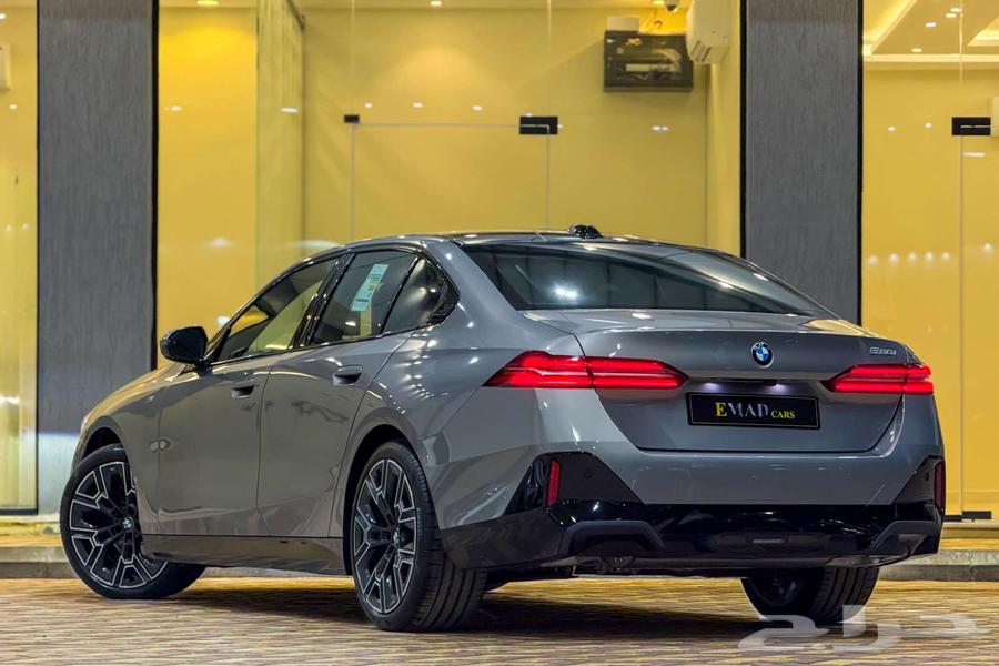 BMW 520 M KIT 2025 رمادي خليجي زيرو63618166192387113