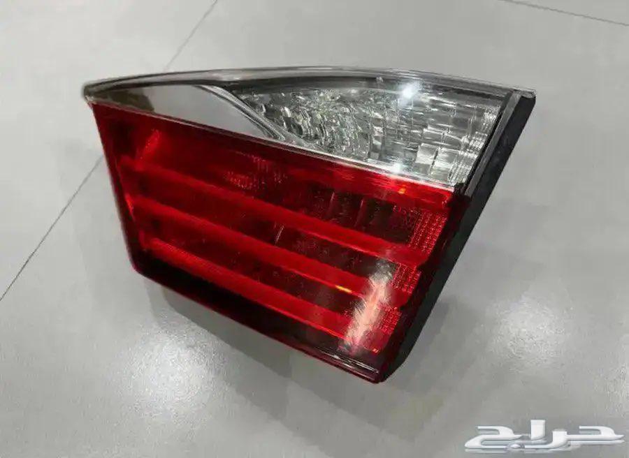 اسطب لكزس ES موديل 2013 - 2015 شنطة يمين أصلي سعودي64554202820355112