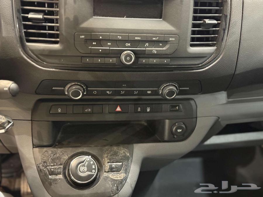 Peugeot Expert 2022 Cargo Transport with Spacious Interior63618167148547113