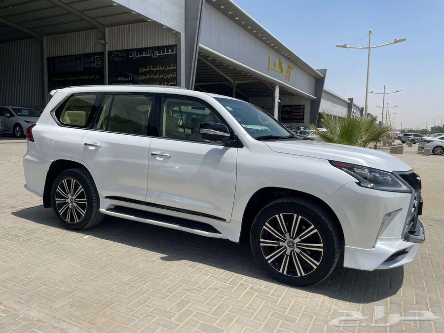 Lexus LX 570 Saudi 202063618256521475114