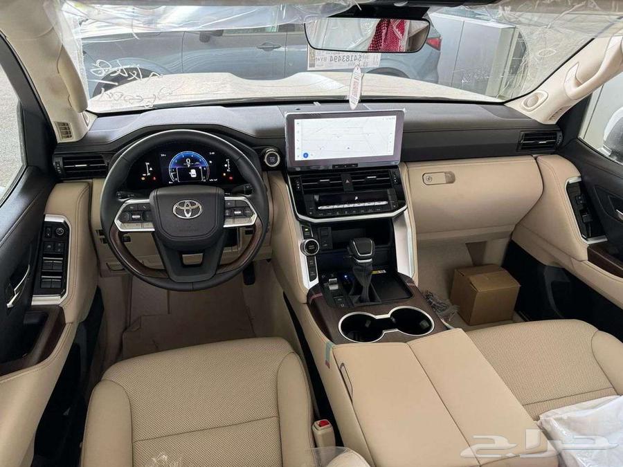 GXR (S) 2025 Saudi Pearl White, 330,000 including at Al-Freedi63618252492034113