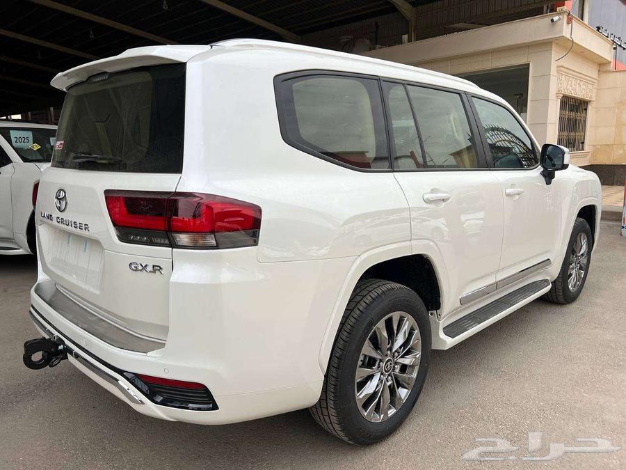تويوتا لاندكروزر GXR L3 بنزين 2025 متاح اقساط و كاش63618268839937113