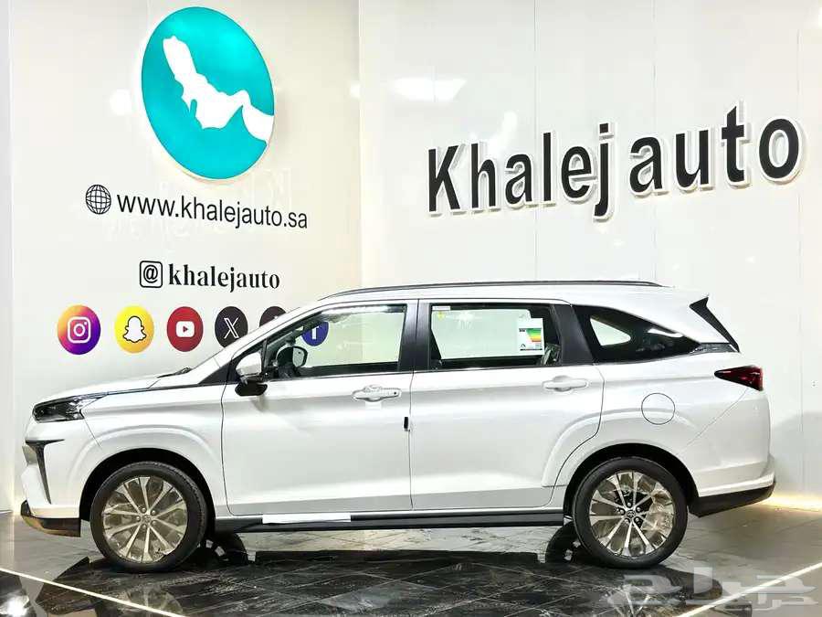 Toyota Vellfire GLX 202563618264638593111