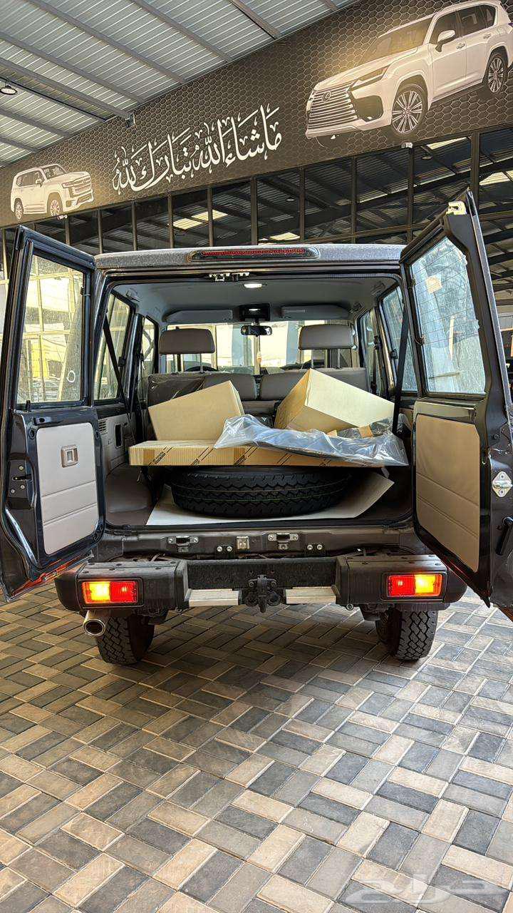 تويوتا جيب ربع سلق ونش دفلك ثلاجه 40عام بريمي2025-204.00064566437680130114