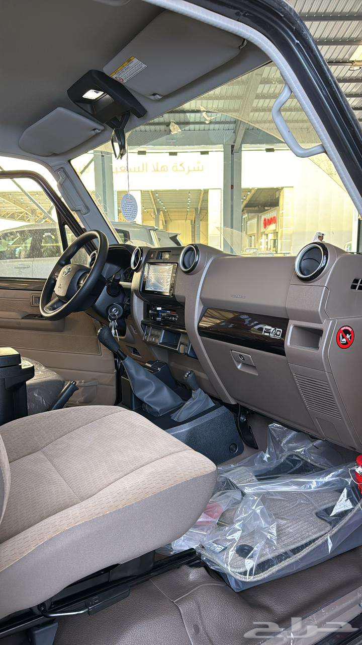 تويوتا جيب ربع سلق ونش دفلك ثلاجه 40عام بريمي2025-204.00064566437680130113