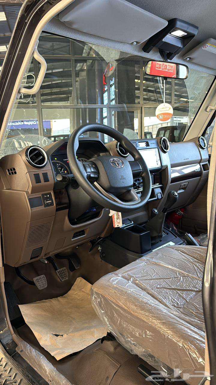 تويوتا جيب ربع سلق ونش دفلك ثلاجه 40عام بريمي2025-204.00064566437680130112