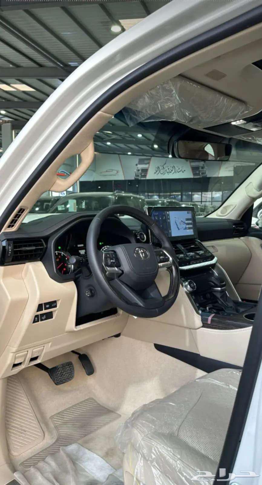 تويوتا لاند كروزر VXR فل بريمي 2024- 369.00064562431547266111