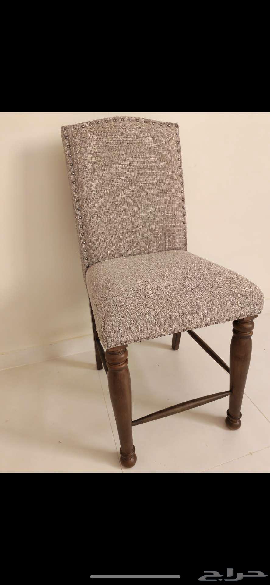 للبيع كرسي فخم جديد ونظيف64407405893379110