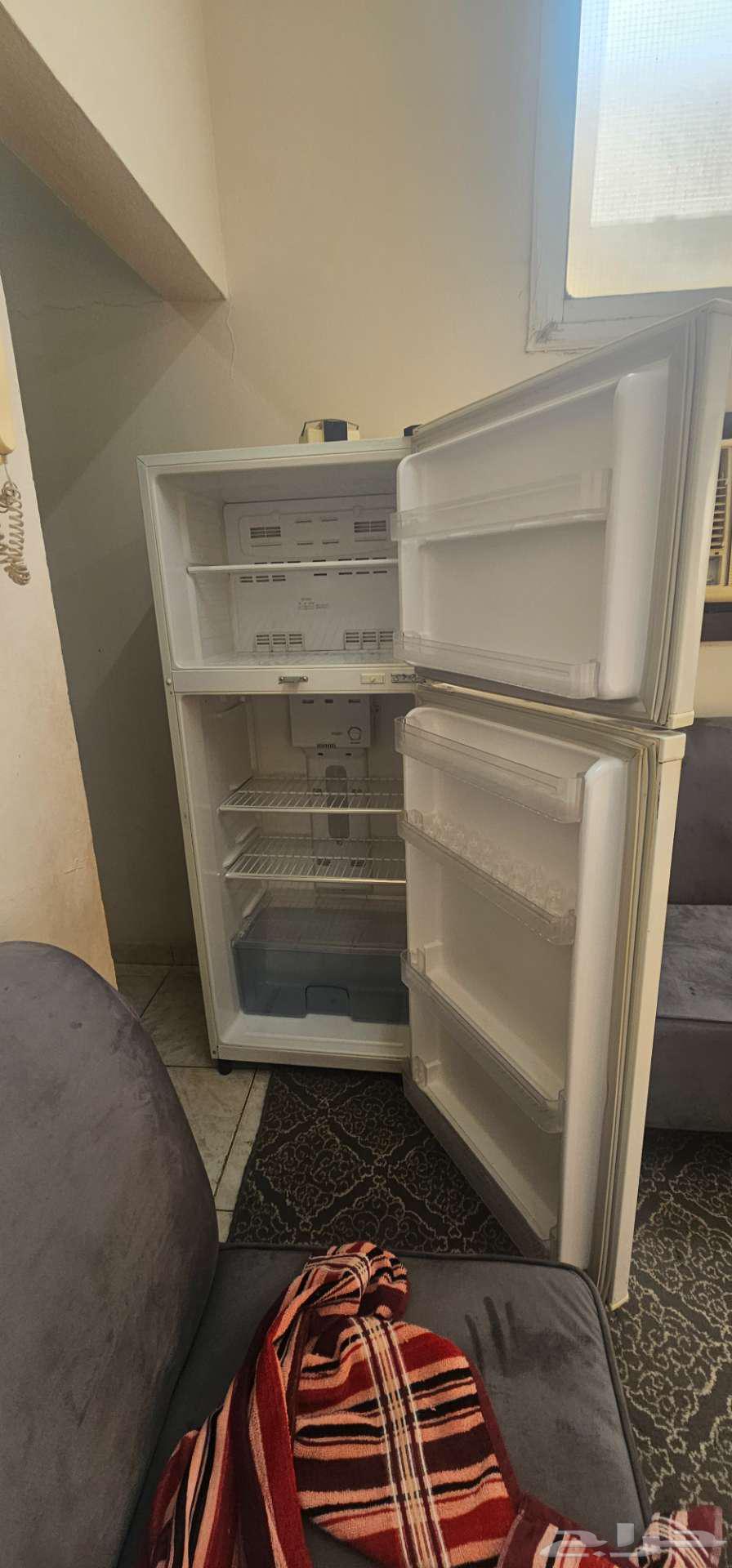 ثلاجة دايو صناعة كورية 75064406946240258111