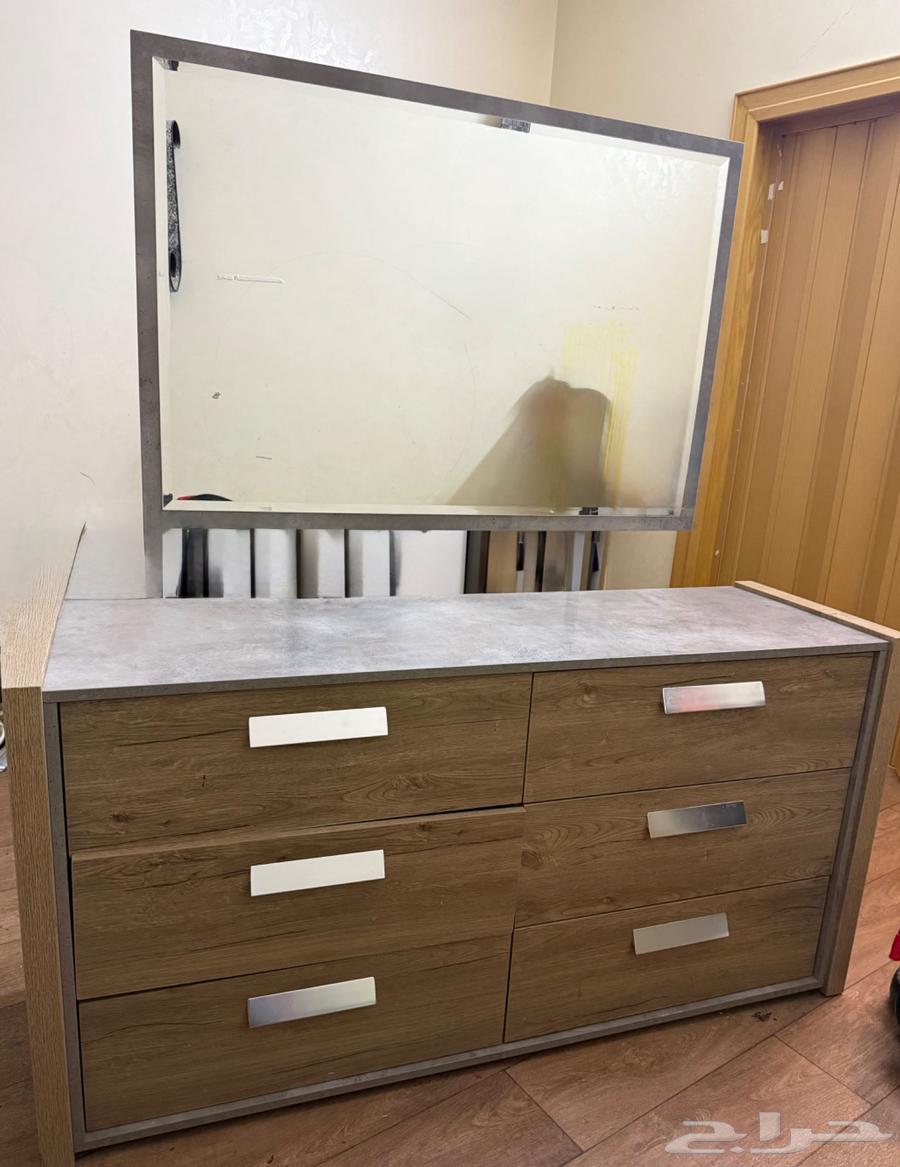 سرير اطفال وتسريحه64407993407875114