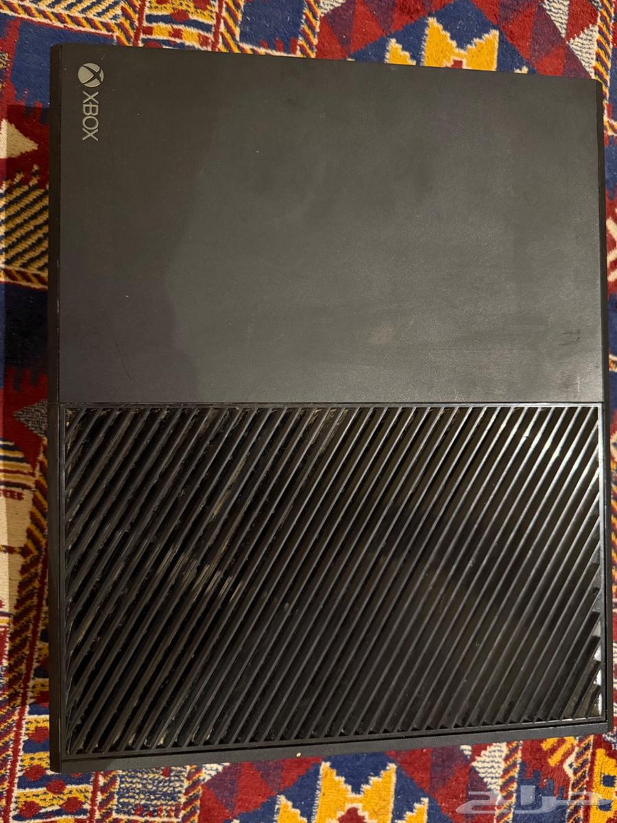 اكس بوكس ون Xbox one شرط نظيف جدا (غير مفكوك ومعاه ملحقات)64406220761857112