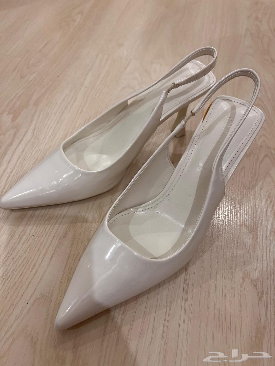 White heel64411915591042111