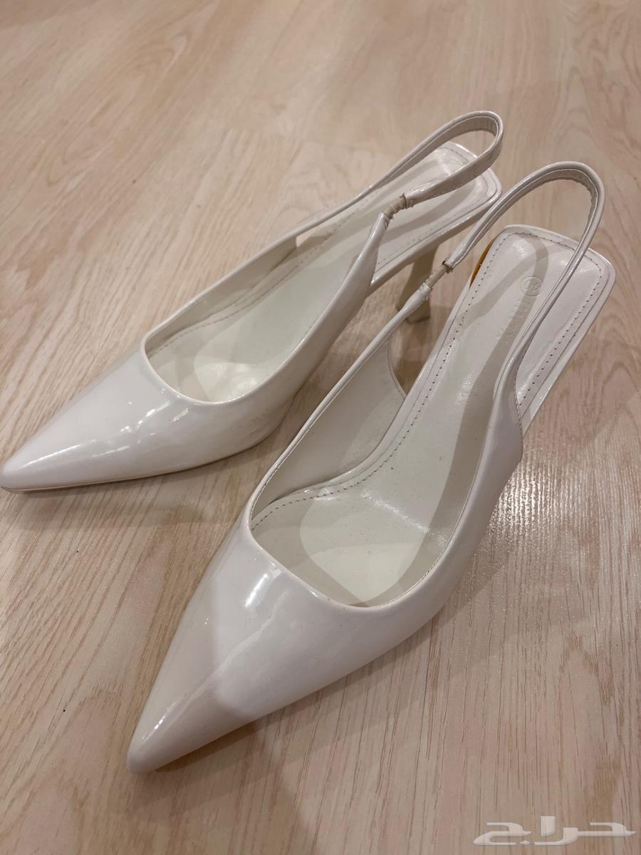 White heel64411915591042110
