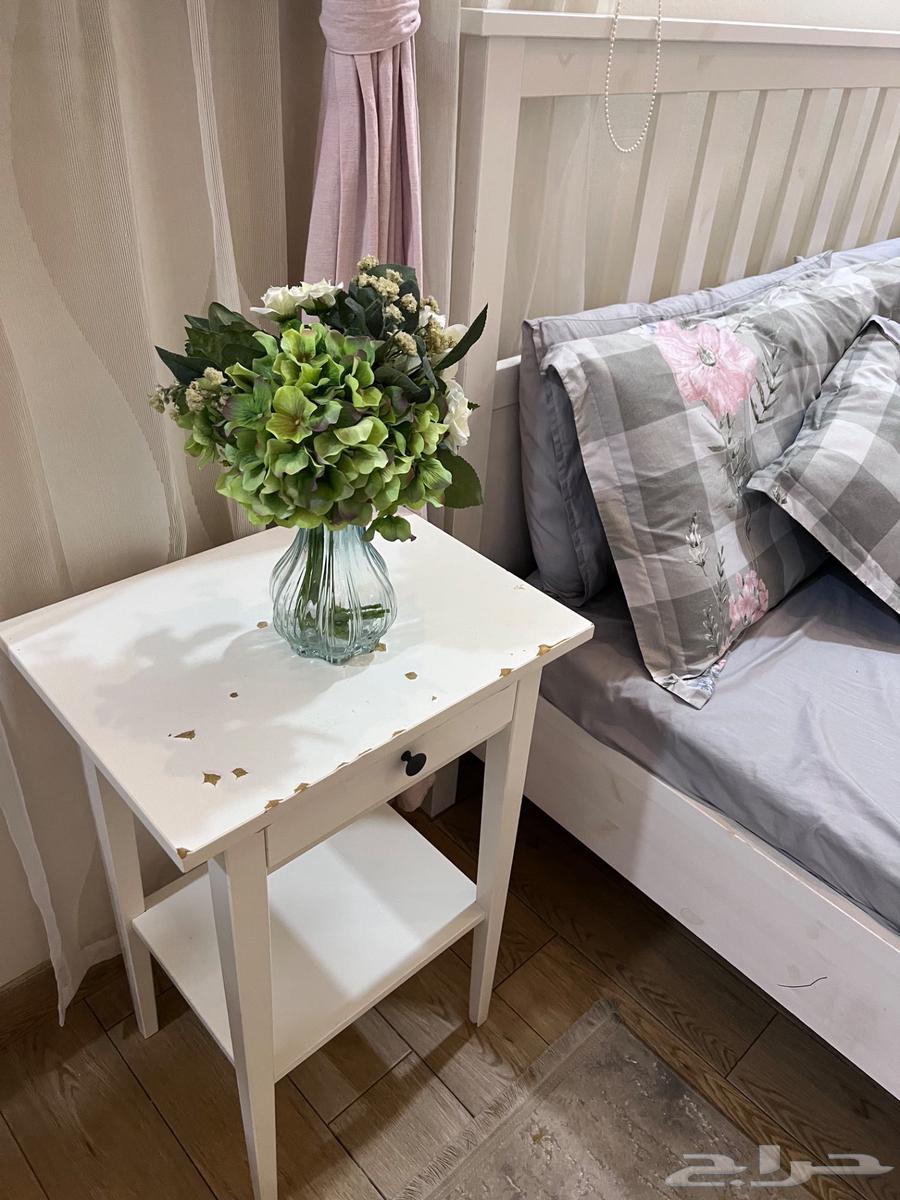 كرسي كنب  رف ذهبي  كمادينه  سجاد  ستاره64412816185603112