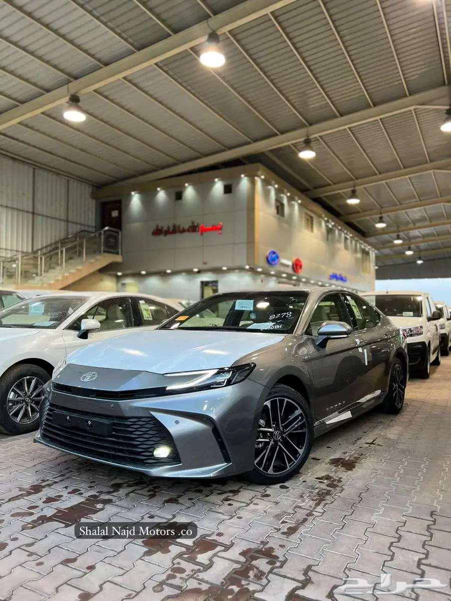 تويوتا كامري LE هايبرد 2025 ب 1750 ريال شهريا64564476251778110