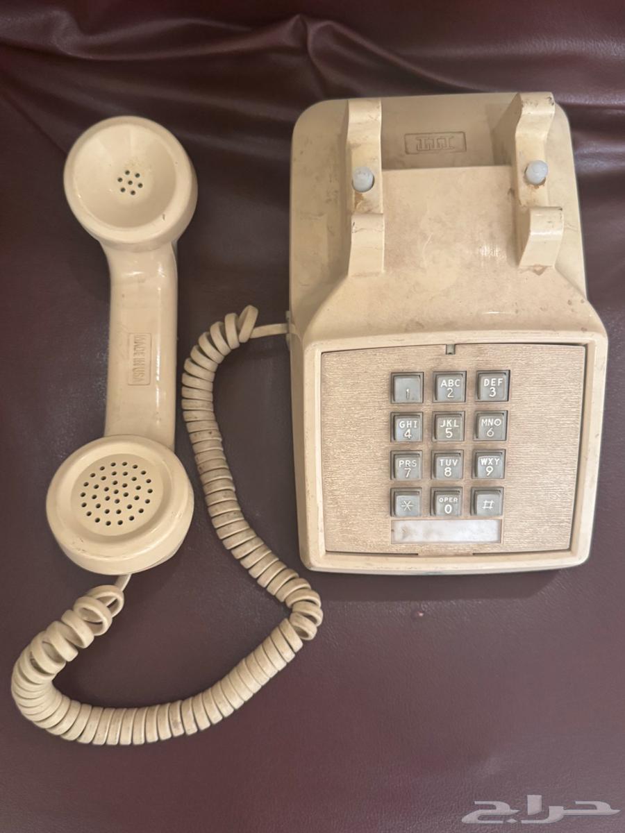 تيليفون بشعار الخطوط السعوديه القديم64407545098241112